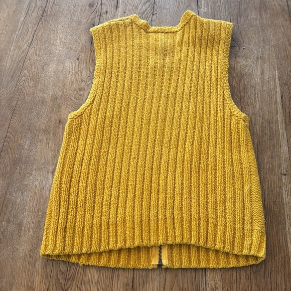 Susan Bristol Yellow Vest Cableknit Sleeveless Zip Up Sweater Womans Medium - Picture 5 of 6